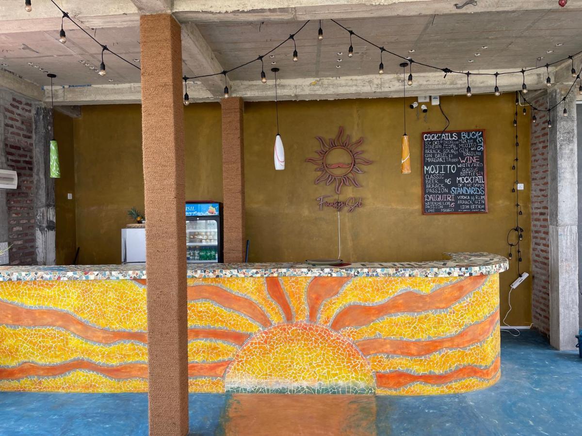 Funky Sol - Sunset Rooftop Bar, Hotel & Restaurant Weligama Exterior photo