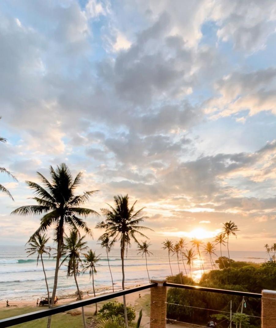 Funky Sol - Sunset Rooftop Bar, Hotel & Restaurant Weligama Exterior photo